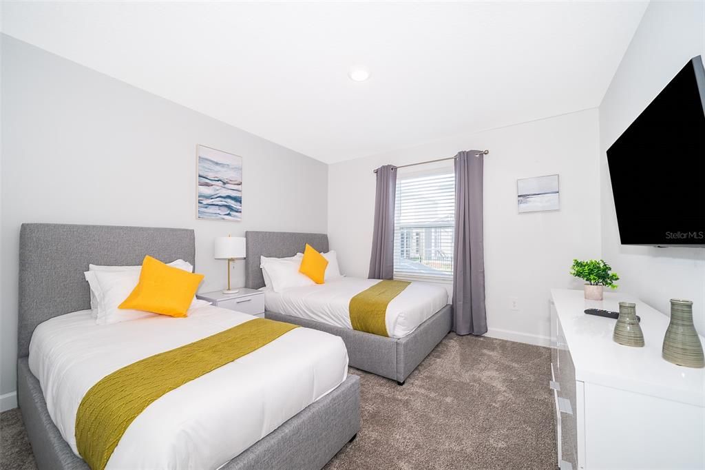 En Renta: $2,750 (4 camas, 3 baños, 1914 Pies cuadrados)