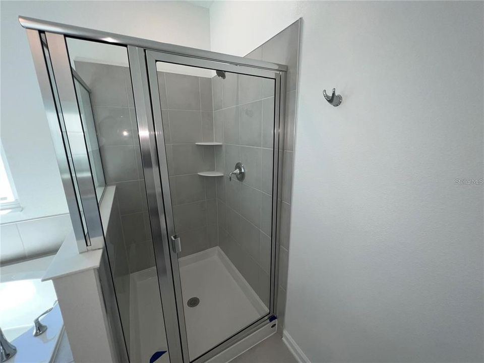 For Rent: $2,295 (4 beds, 2 baths, 2204 Square Feet)