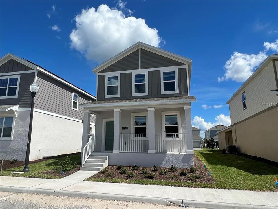 For Rent: $2,295 (4 beds, 2 baths, 2204 Square Feet)