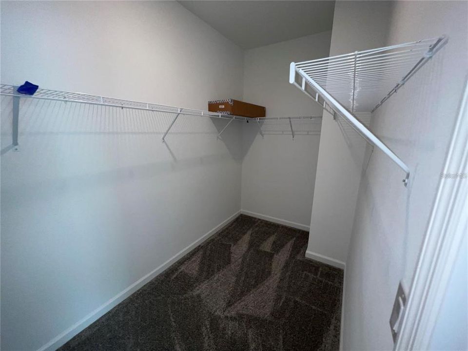 For Rent: $2,295 (4 beds, 2 baths, 2204 Square Feet)