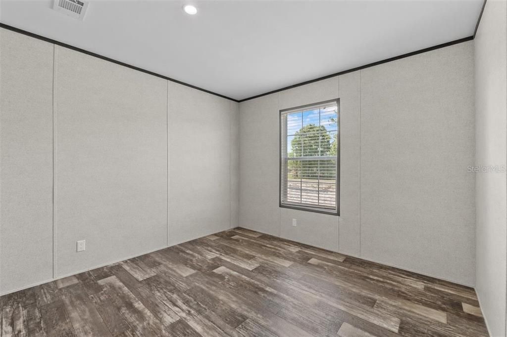 待售: $329,900 (5 贝兹, 2 浴室, 2184 平方英尺)