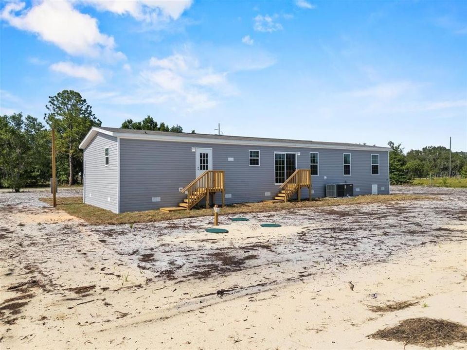 待售: $329,900 (5 贝兹, 2 浴室, 2184 平方英尺)