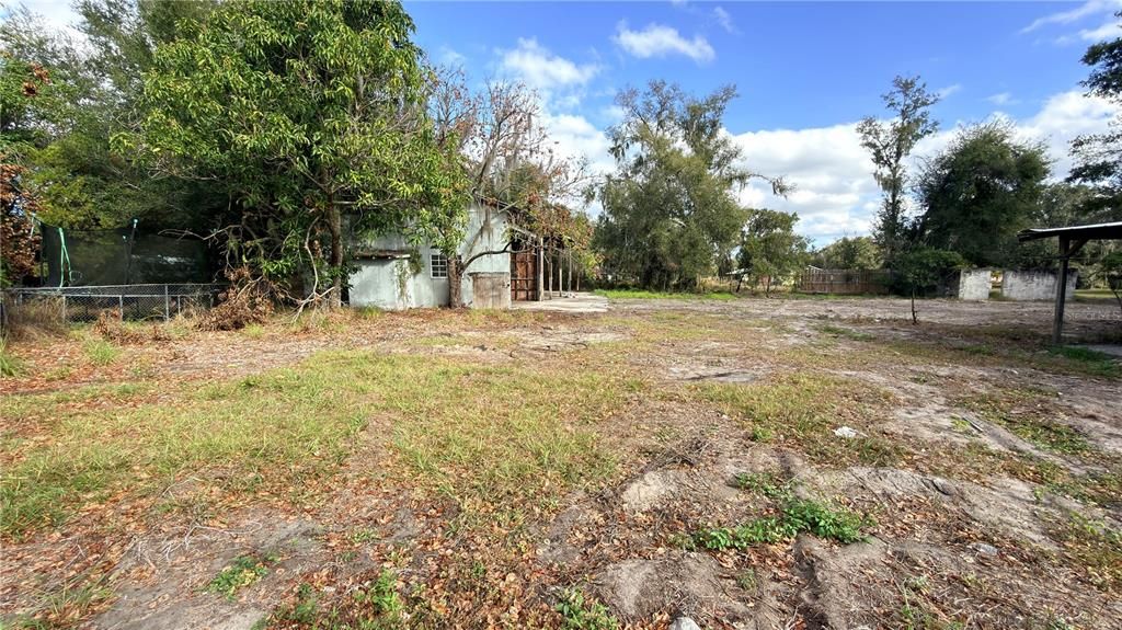 待售: $270,000 (0 贝兹, 0 浴室, 660 平方英尺)