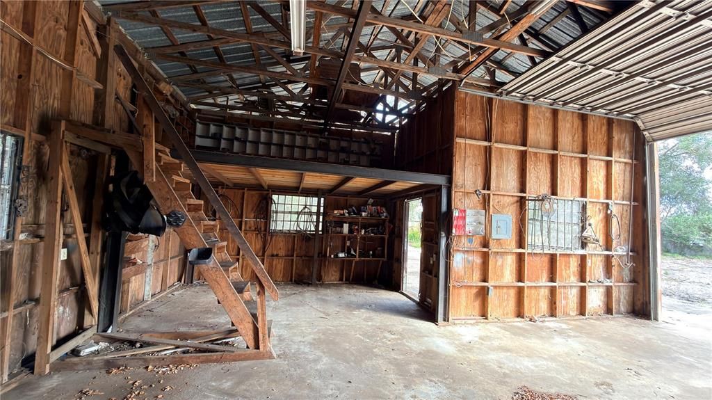 待售: $270,000 (0 贝兹, 0 浴室, 660 平方英尺)