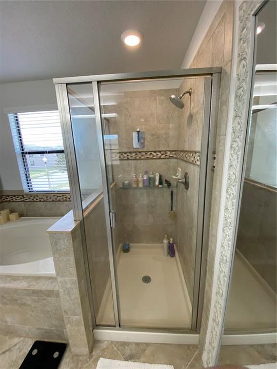 En Renta: $3,800 (3 camas, 2 baños, 1988 Pies cuadrados)