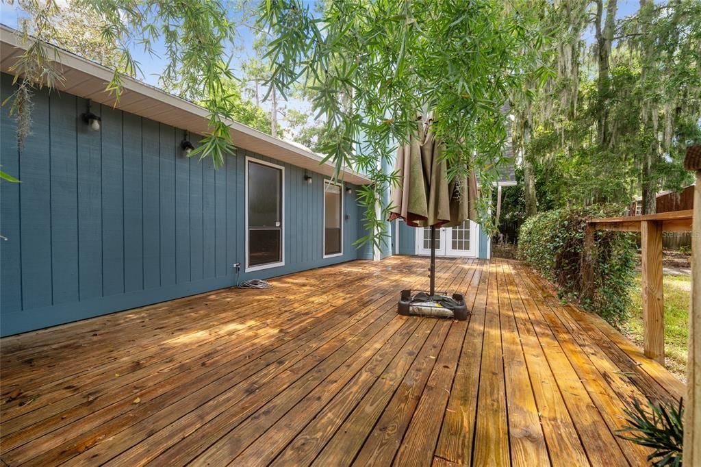 For Sale: $289,900 (3 beds, 2 baths, 1808 Square Feet)