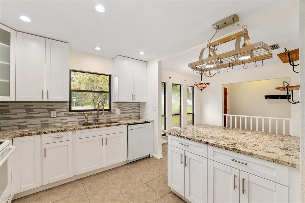 For Sale: $289,900 (3 beds, 2 baths, 1808 Square Feet)