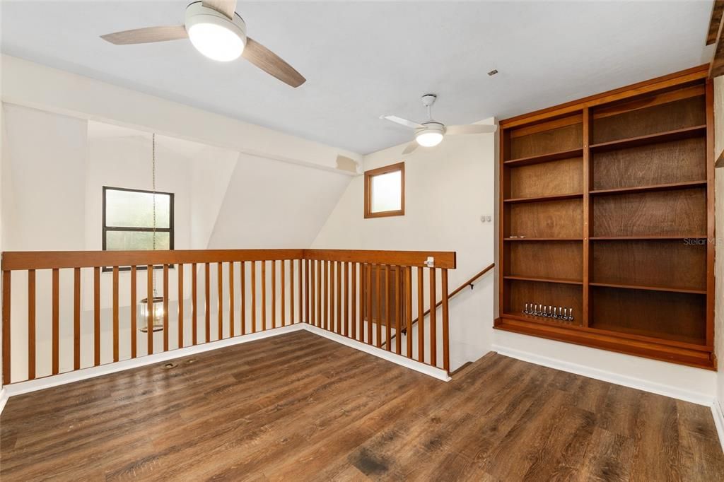 For Sale: $289,900 (3 beds, 2 baths, 1808 Square Feet)