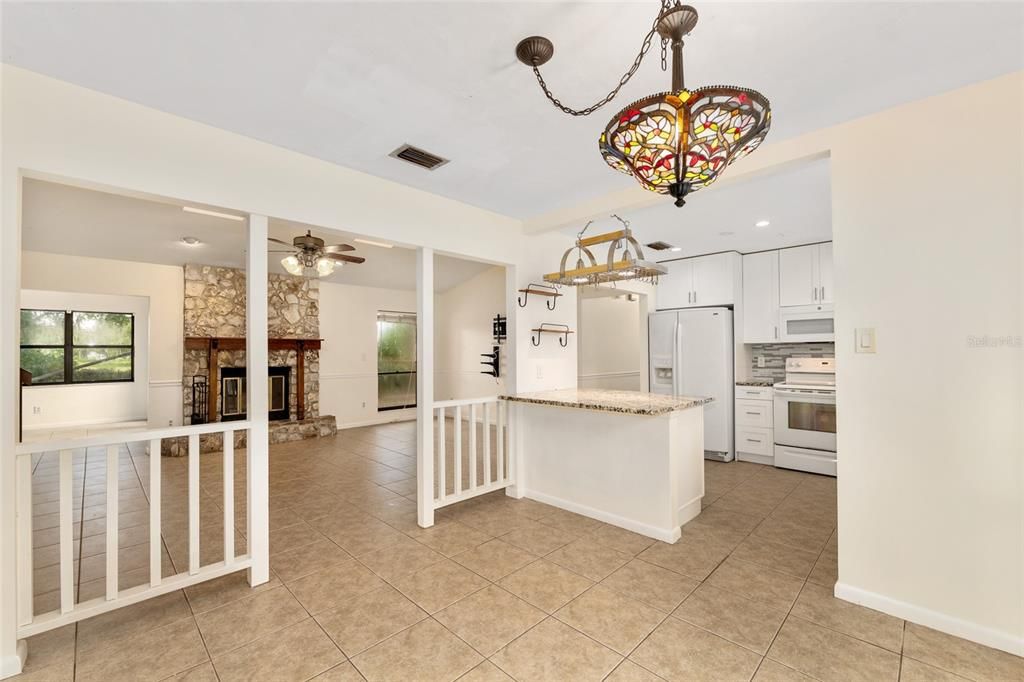 For Sale: $289,900 (3 beds, 2 baths, 1808 Square Feet)