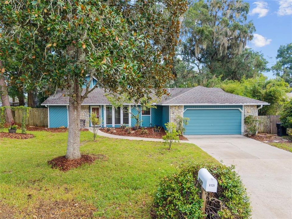 For Sale: $289,900 (3 beds, 2 baths, 1808 Square Feet)