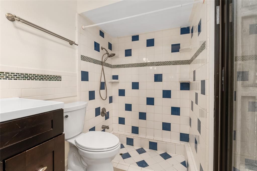 For Sale: $289,900 (3 beds, 2 baths, 1808 Square Feet)