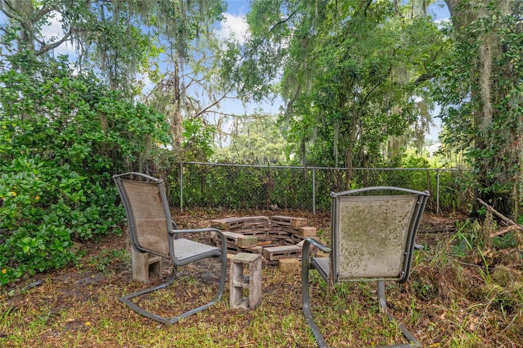 For Sale: $289,900 (3 beds, 2 baths, 1808 Square Feet)