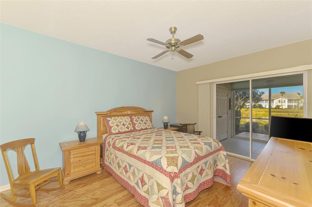 待售: $209,000 (2 贝兹, 2 浴室, 1176 平方英尺)