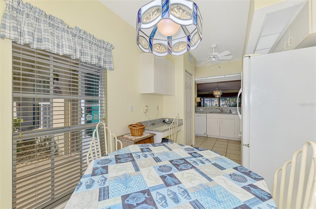 待售: $209,000 (2 贝兹, 2 浴室, 1176 平方英尺)