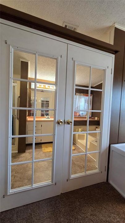 For Sale: $184,900 (2 beds, 2 baths, 1428 Square Feet)