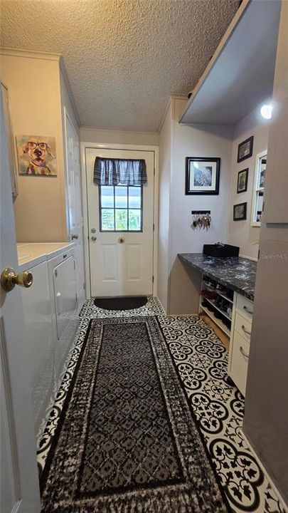 For Sale: $184,900 (2 beds, 2 baths, 1428 Square Feet)