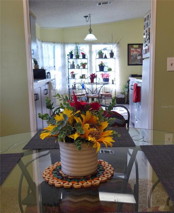 For Sale: $184,900 (2 beds, 2 baths, 1428 Square Feet)