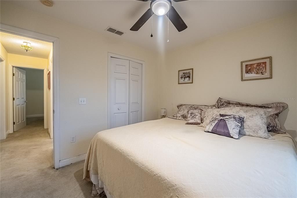 For Sale: $315,000 (3 beds, 2 baths, 1611 Square Feet)