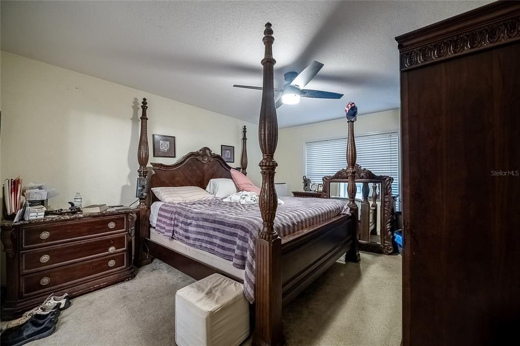 For Sale: $315,000 (3 beds, 2 baths, 1611 Square Feet)