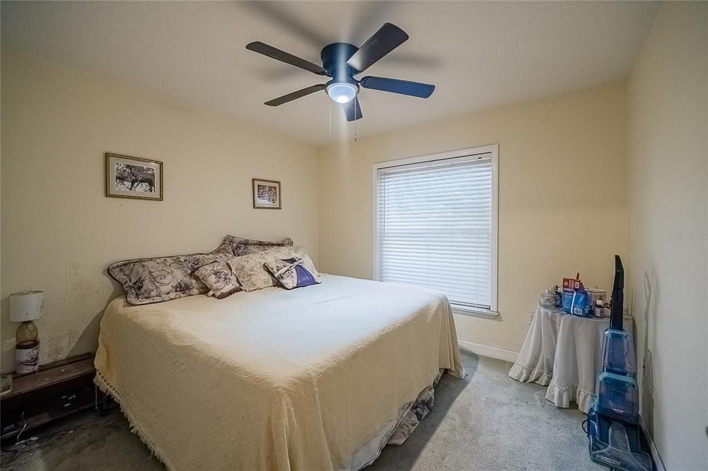 For Sale: $315,000 (3 beds, 2 baths, 1611 Square Feet)