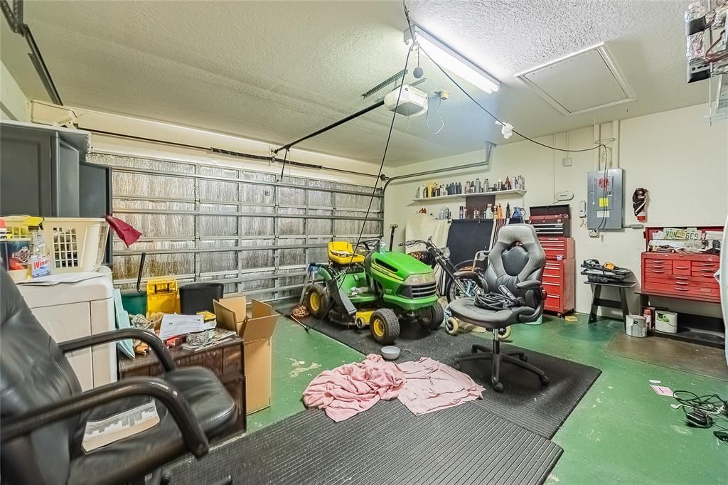 For Sale: $315,000 (3 beds, 2 baths, 1611 Square Feet)