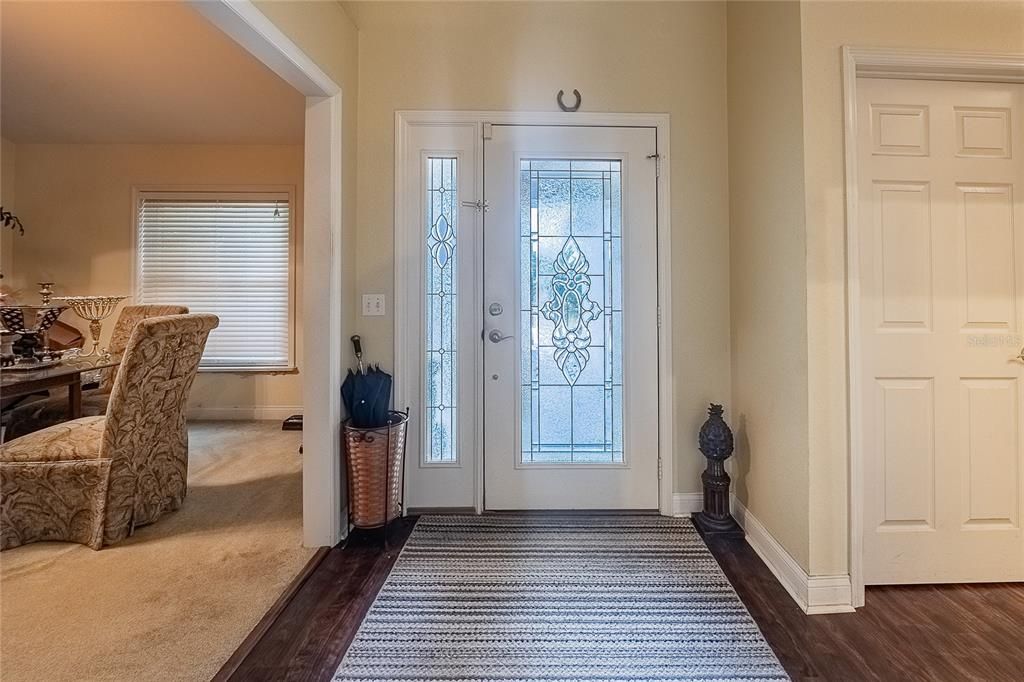 For Sale: $315,000 (3 beds, 2 baths, 1611 Square Feet)