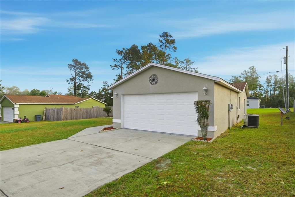 For Sale: $198,800 (3 beds, 2 baths, 1291 Square Feet)