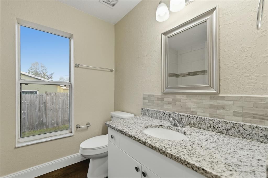 For Sale: $198,800 (3 beds, 2 baths, 1291 Square Feet)