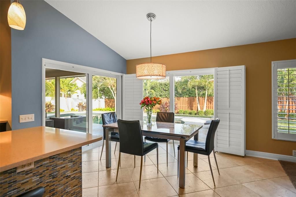 For Sale: $825,000 (3 beds, 2 baths, 2502 Square Feet)