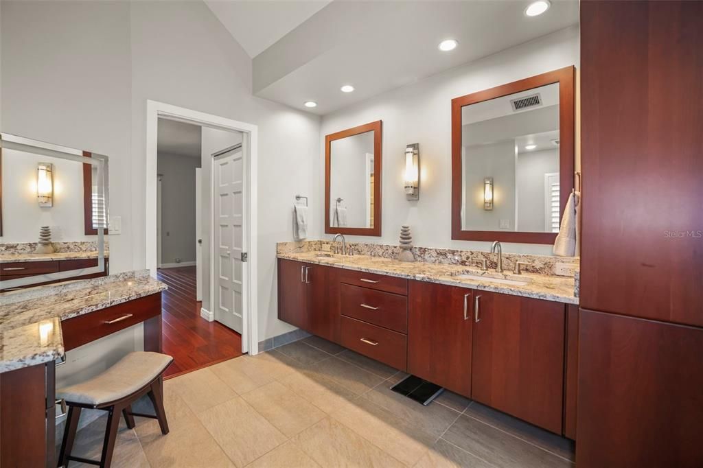 For Sale: $825,000 (3 beds, 2 baths, 2502 Square Feet)