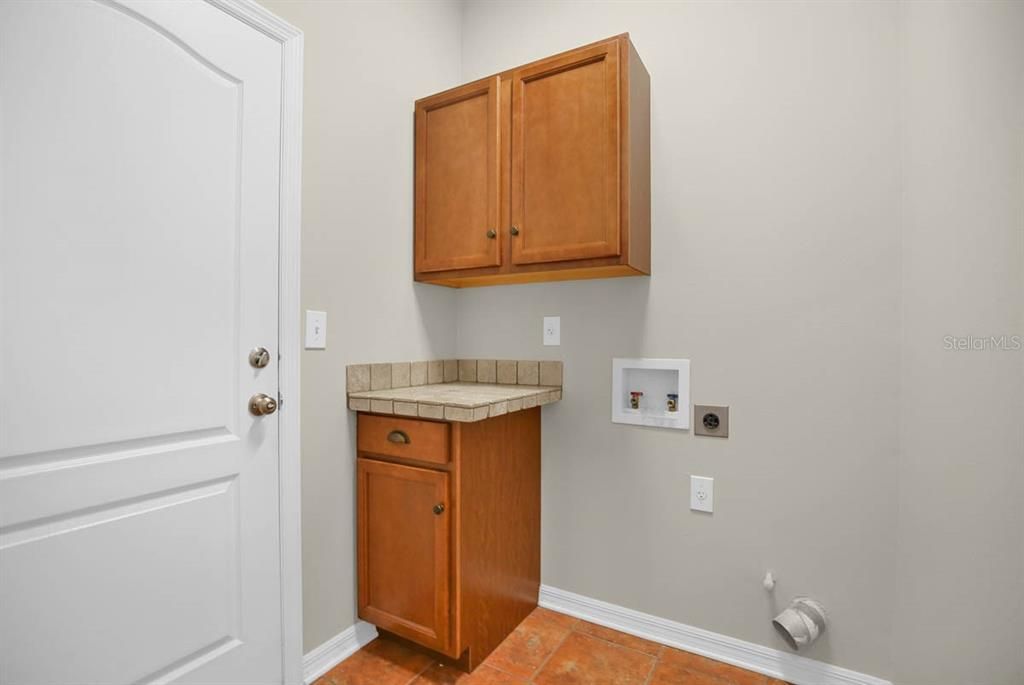 For Rent: $2,750 (3 beds, 2 baths, 2128 Square Feet)