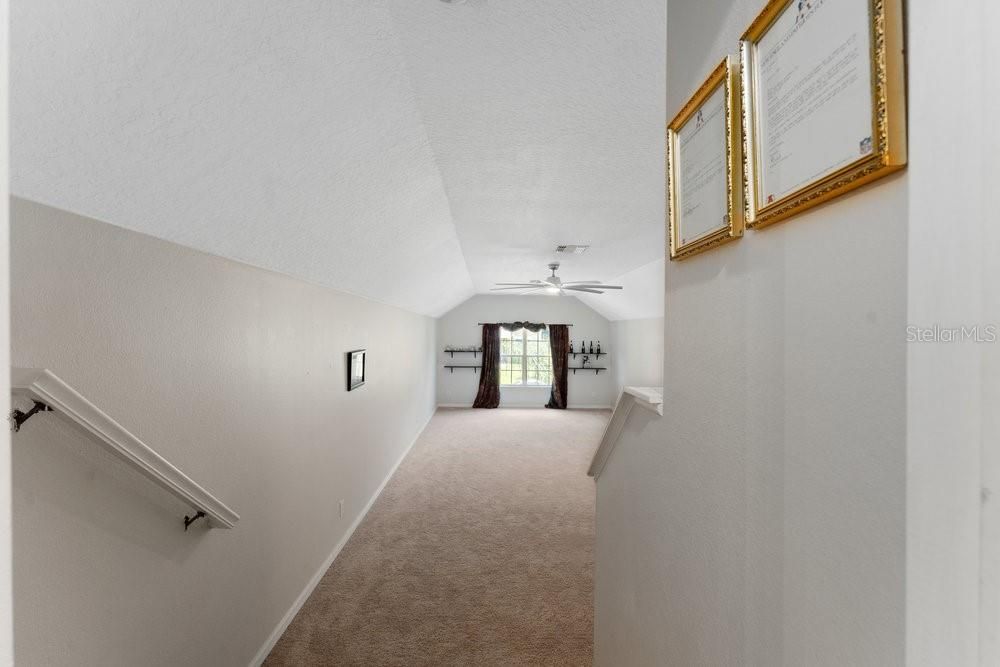 For Sale: $665,000 (5 beds, 4 baths, 4094 Square Feet)