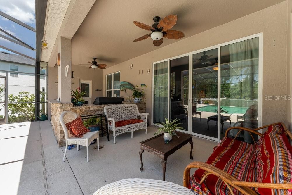 For Sale: $665,000 (5 beds, 4 baths, 4094 Square Feet)