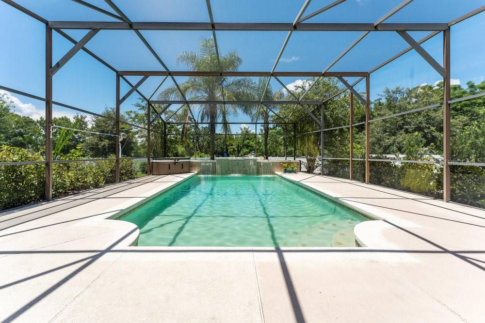 For Sale: $665,000 (5 beds, 4 baths, 4094 Square Feet)