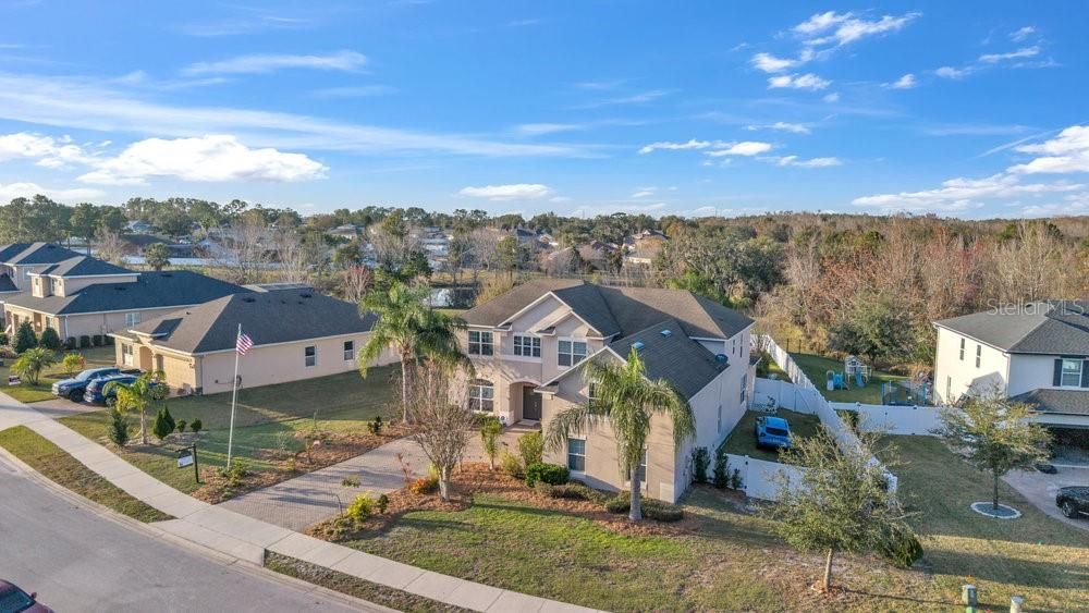 For Sale: $665,000 (5 beds, 4 baths, 4094 Square Feet)