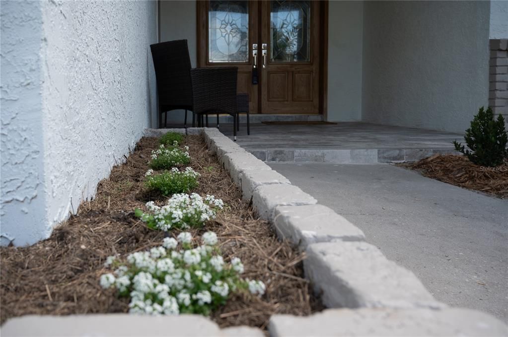 For Sale: $649,900 (2 beds, 2 baths, 1762 Square Feet)