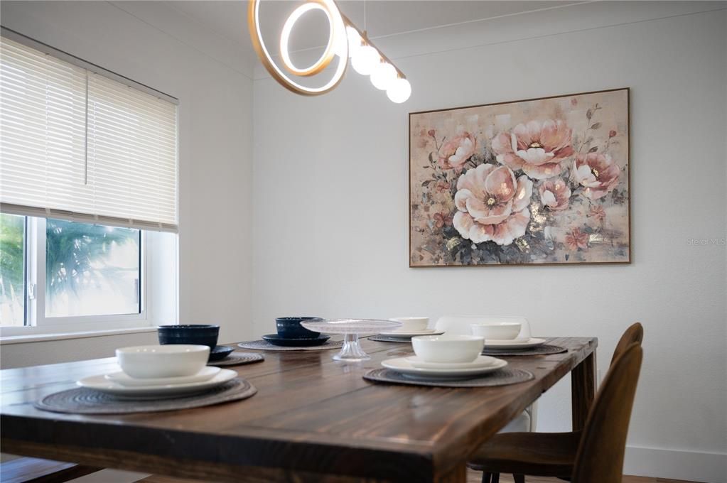 For Sale: $649,900 (2 beds, 2 baths, 1762 Square Feet)