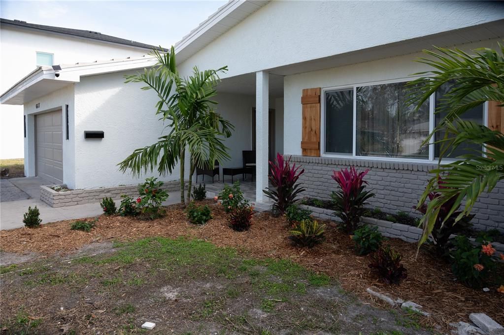 For Sale: $649,900 (2 beds, 2 baths, 1762 Square Feet)