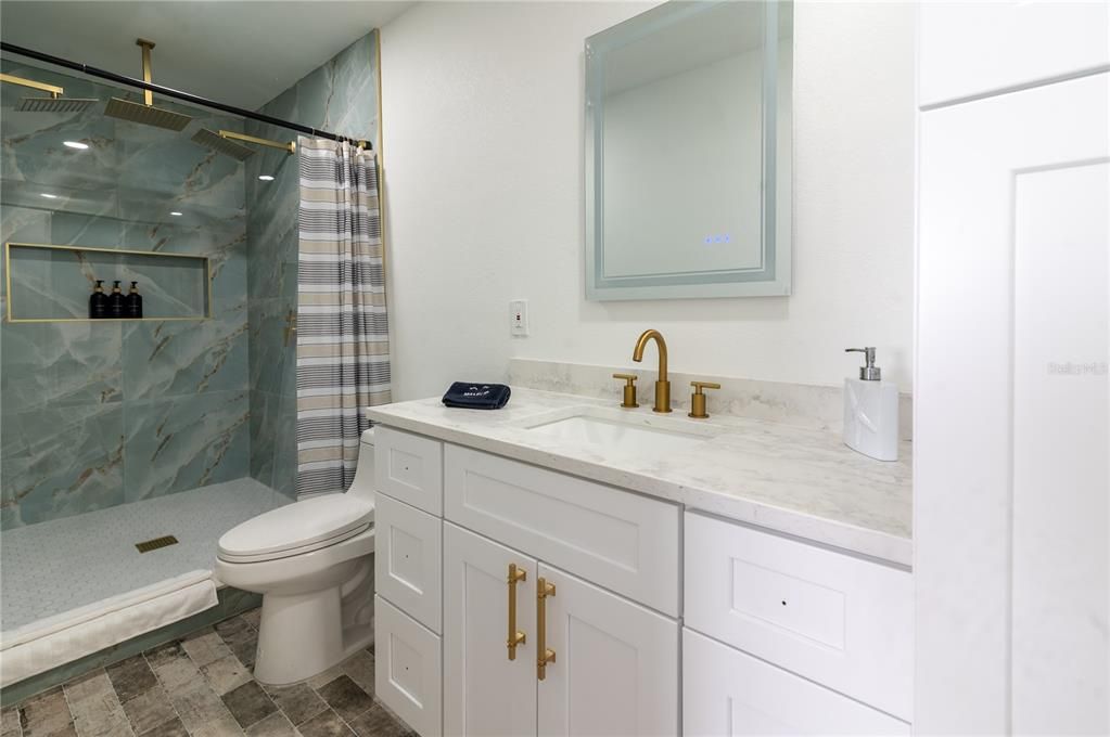 For Sale: $649,900 (2 beds, 2 baths, 1762 Square Feet)