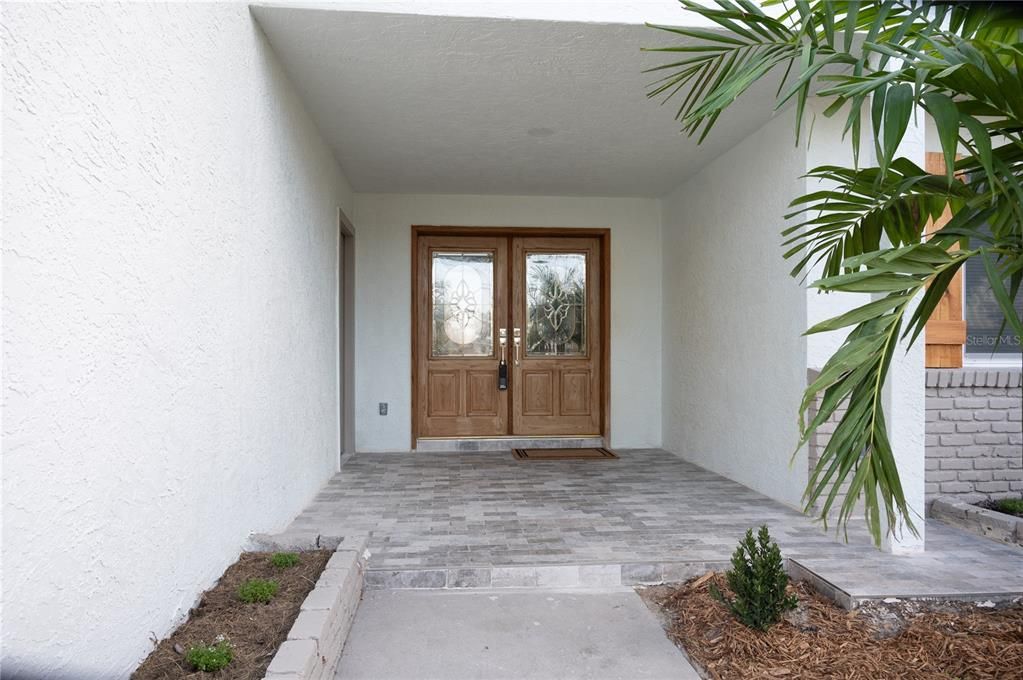 For Sale: $649,900 (2 beds, 2 baths, 1762 Square Feet)