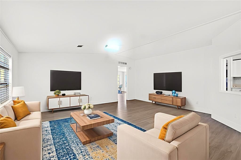 For Sale: $260,000 (3 beds, 2 baths, 1620 Square Feet)