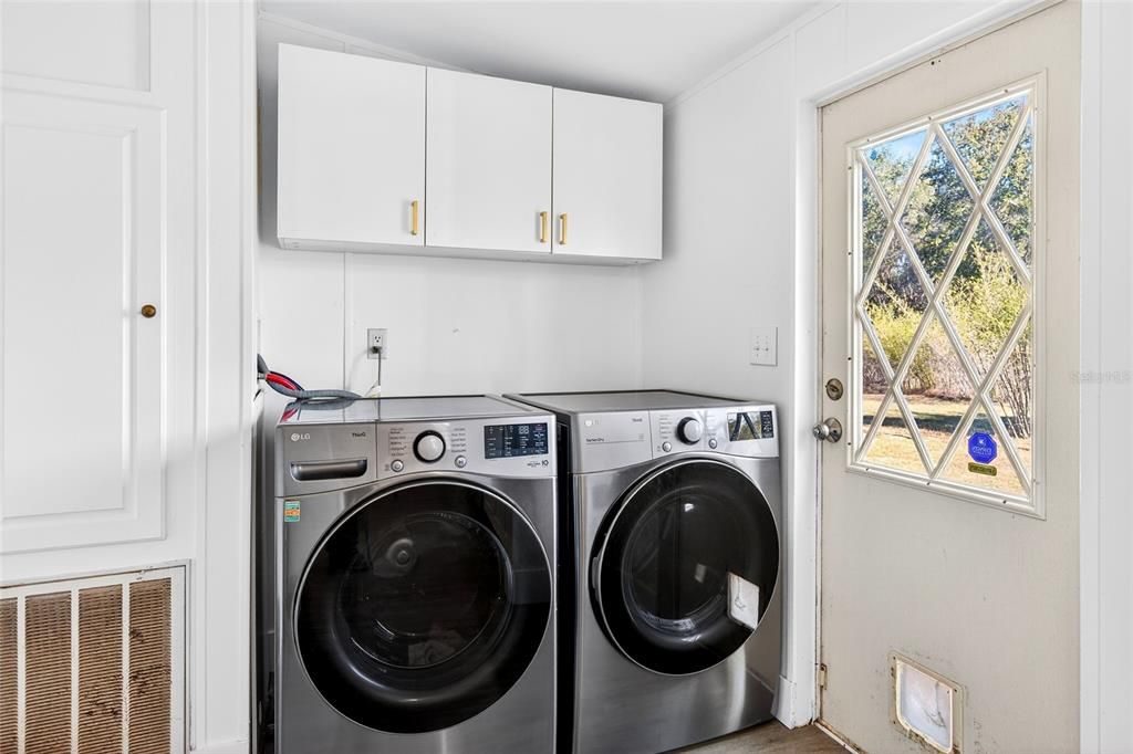 For Sale: $260,000 (3 beds, 2 baths, 1620 Square Feet)