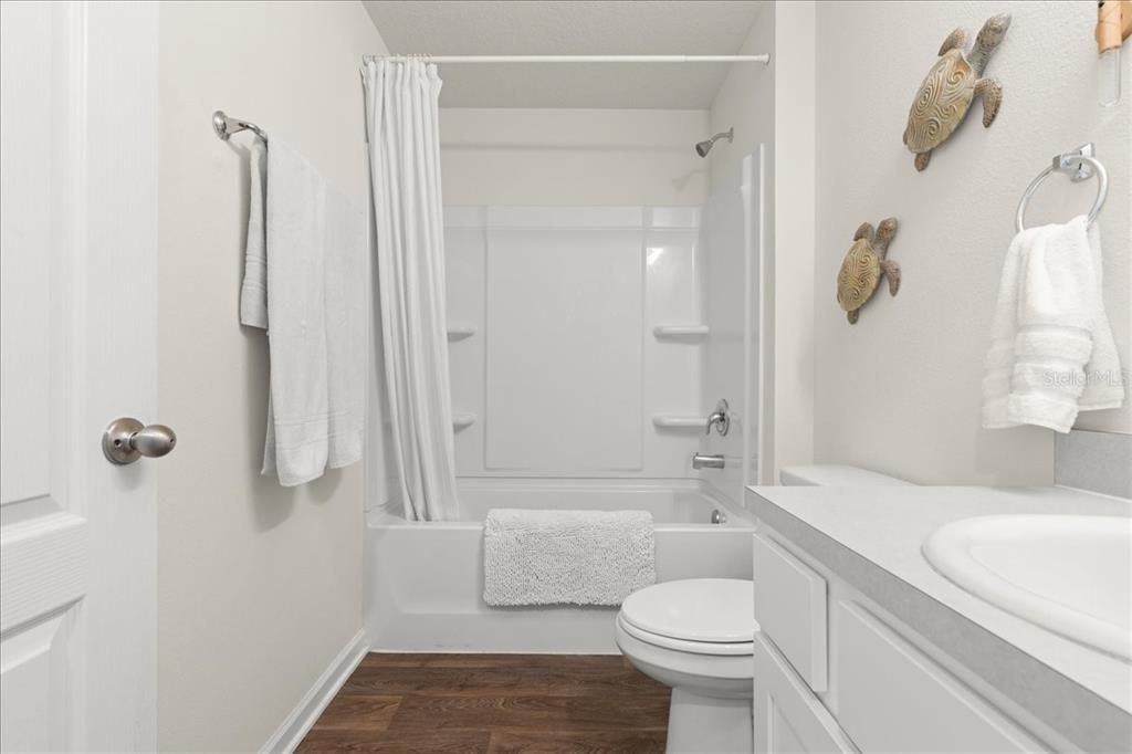 待售: $315,000 (4 贝兹, 2 浴室, 1862 平方英尺)