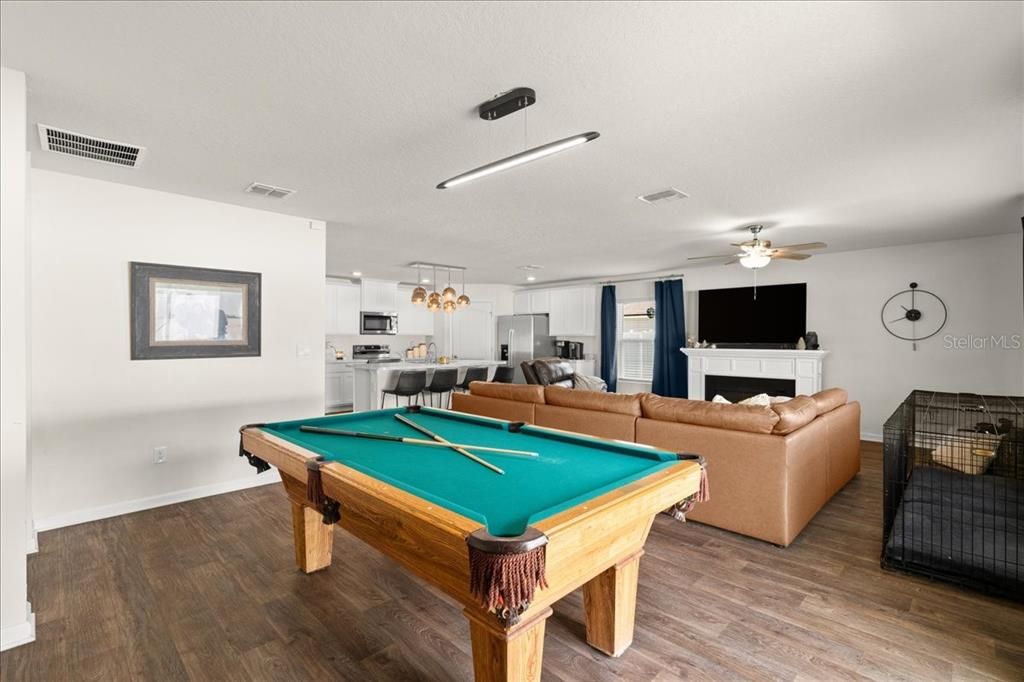 待售: $315,000 (4 贝兹, 2 浴室, 1862 平方英尺)