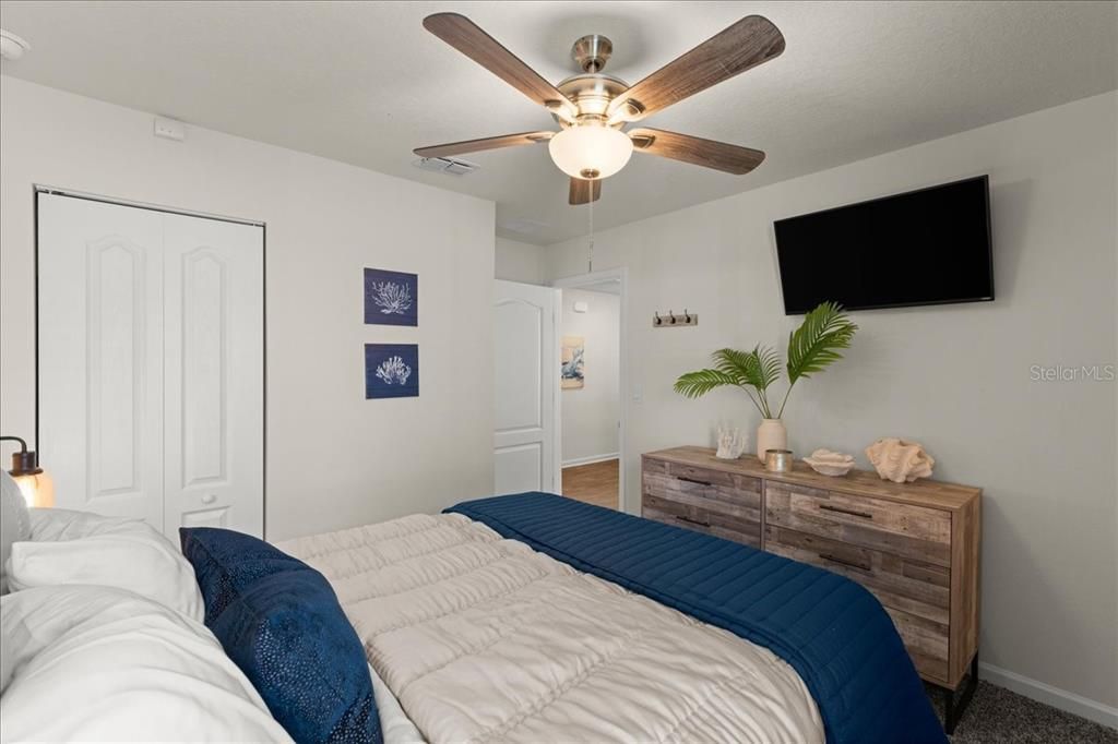 待售: $315,000 (4 贝兹, 2 浴室, 1862 平方英尺)