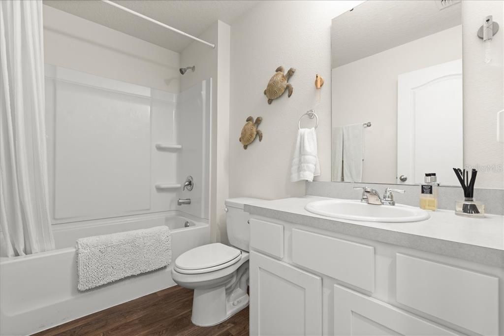 待售: $315,000 (4 贝兹, 2 浴室, 1862 平方英尺)