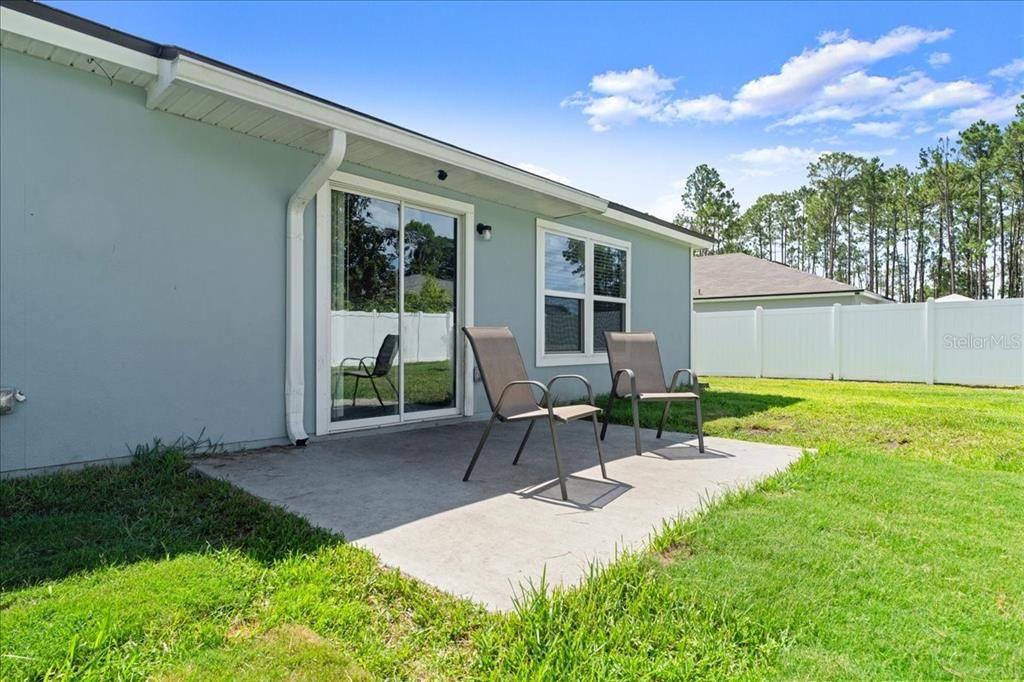 待售: $315,000 (4 贝兹, 2 浴室, 1862 平方英尺)