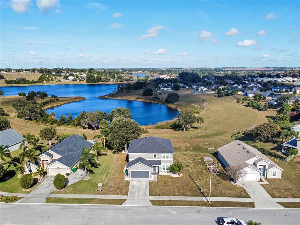 En Renta: $2,595 (5 camas, 2 baños, 2577 Pies cuadrados)