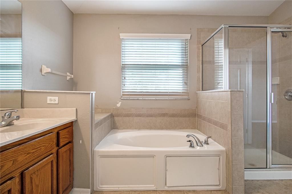 En Renta: $2,595 (5 camas, 2 baños, 2577 Pies cuadrados)