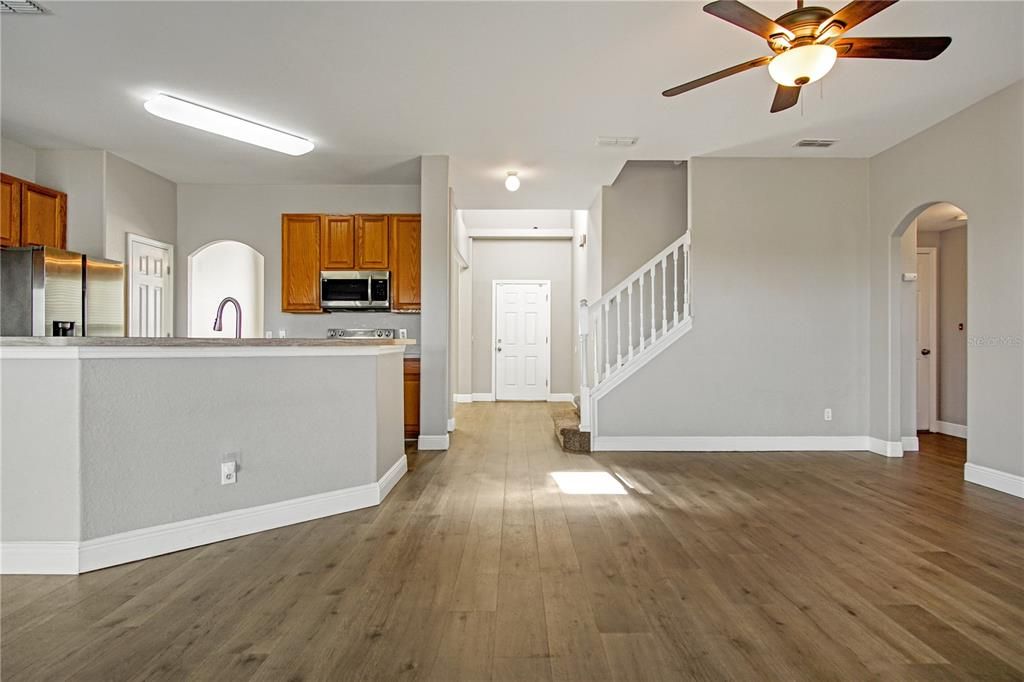 En Renta: $2,595 (5 camas, 2 baños, 2577 Pies cuadrados)